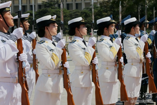 2013年,哪些军区<em>招收女兵</em>?-2013年招<em>女兵条件</em>