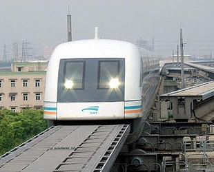 Der Transrapid in Schanghai soll um fast 200 Kilometer bis in die Touristenstadt Hangzhou verl?ngert werden. Noch stehen hinter dem Projekt ein paar Fragezeichen.