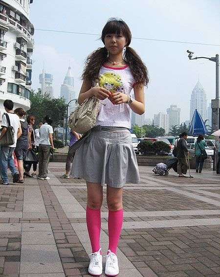 Модные красавицы на улицах Шанхая