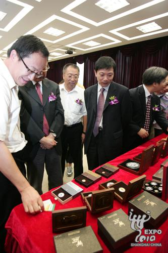 В Шанхае выпущена коллекция золотых и серебряных изделий, посвященная ЭКСПО-2010 