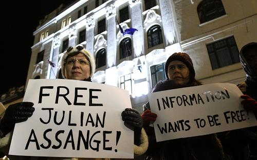 Создатель сайта 'Викиликс' получил разрешение выйти на свободу под залог