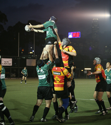 Crabs claw their way to top of China rugby