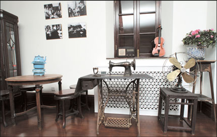 Furniture and articles from refugee families are exhibited at the Shanghai Jewish Refugees Museum on Changyang Road. 