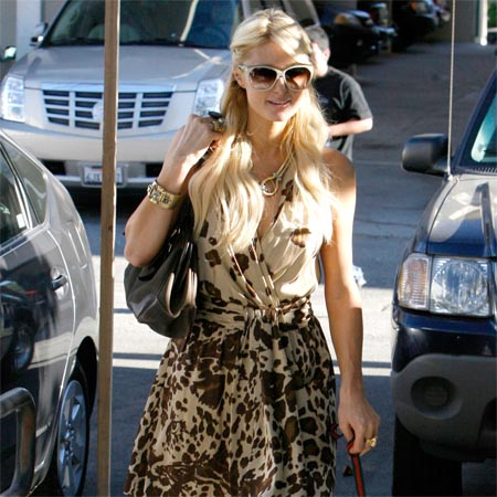 Paris Hilton quits partying