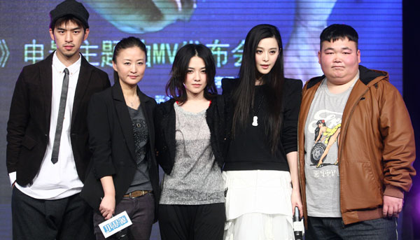 (From left to right) Actor Berlin Chen, director Li Yu, singer-songwriter Mavis Fan, actress Fan Bingbing and actor Fei Long promote the film 'Buddha Mountain' in Beijing on Sunday, February 20, 2011.