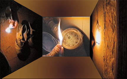 Video installation 'Object' (1997) by Qiu Zhijie.