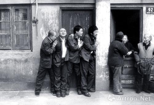 Yang Fudong's artwork, The Rear-room of a House: Hey, Day Breaks. [Photo/Artron.net]
