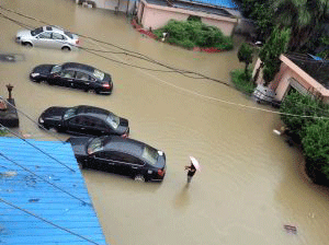 Heavy rain caused by Typhoon Morakot hits Zhejiang 