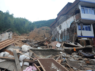 Two killed in landslide in typhoon-ravaged E China