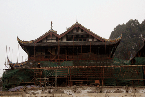 Erwang Temple in construction