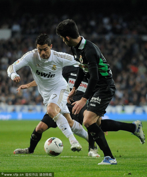 GIF: Cristiano Ronaldo Hat-Trick Leads Real Madrid Against Real