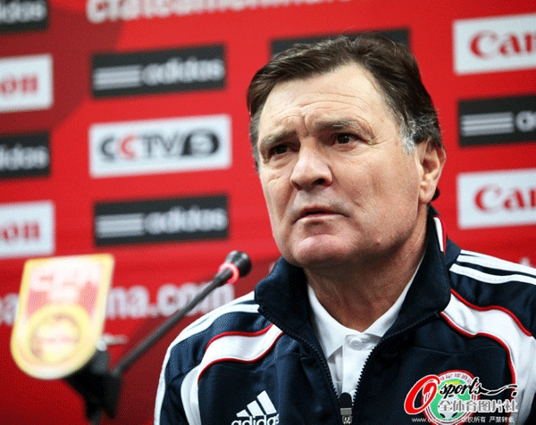 China coach Jose Antonio Camacho attends a press conference before 2014 World Cup qualifier between China and Jordan.