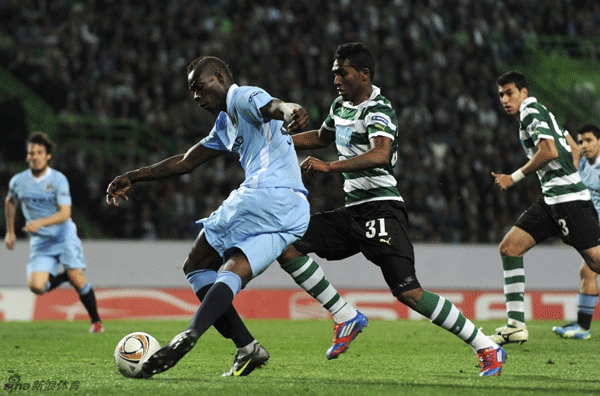 Mario Balotelli of Manchester City FC in action during the UEFA Europa League round of 16 first leg against Sporting Clube de Portugal on Mar.8, 2012.