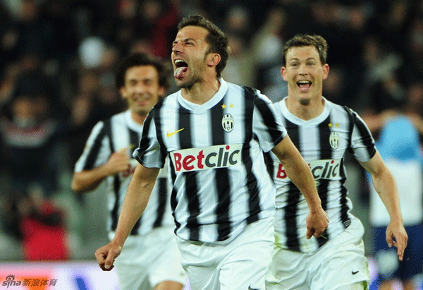 Del Piero celebrated after scoring the winner in Juventus' 2-1 win over Lazio during a Serie A match on April 12, 2012.