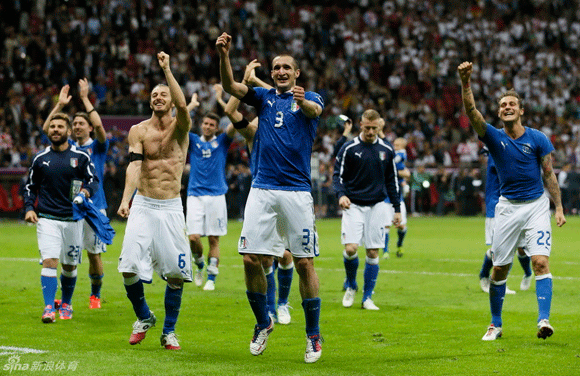 Italy celebrate a famous win over Germany to set up a Sunday showdown with Spain.