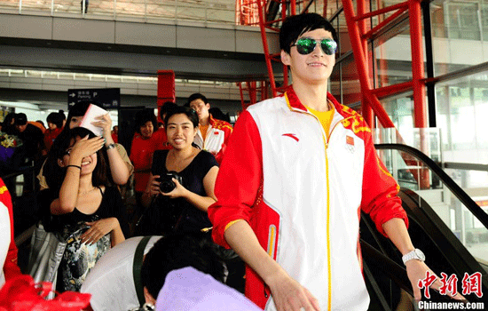 Sun Yang arrived at Beijing airport Monday afternoon.
