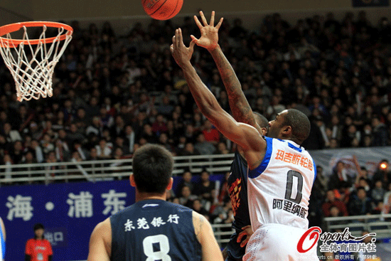 Gilbert Arenas of Shanghai goes up for a layup during a CBA match between Shanghai and Guangdong on Jan. 27, 2013.