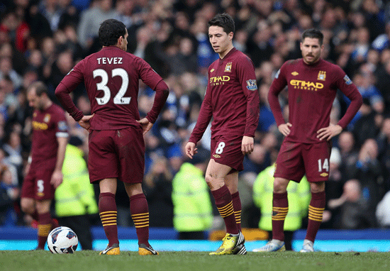  Manchester City players dejected in the loss to Everton.