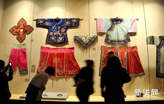 Chinese Aristocracy costumes displayed in Shandong