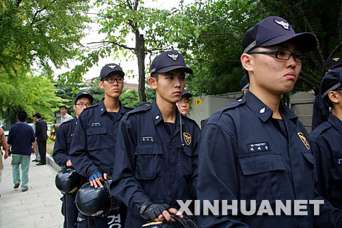 朝鲜防暴警察图片
