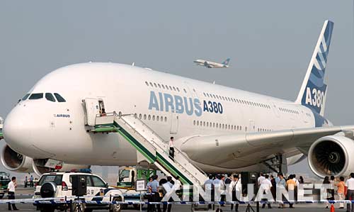 10月23日，空客A380停在廣州白雲機場