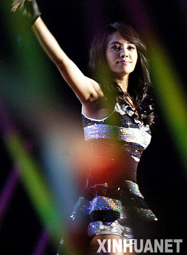 10月24日，歌手蔡依林在開幕式文藝晚會上演唱歌曲。