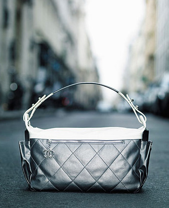 女性消费:永恒经典chanel菱形格纹手袋