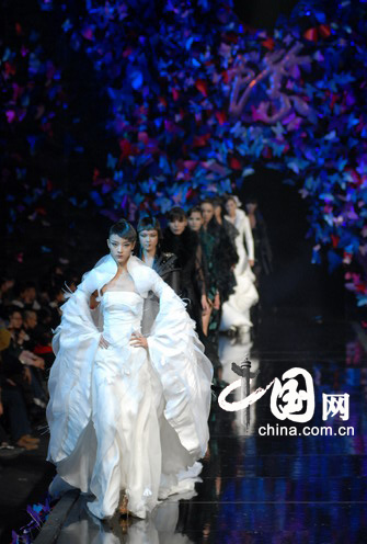 08春夏蝶·薄涛时装发布会(图)