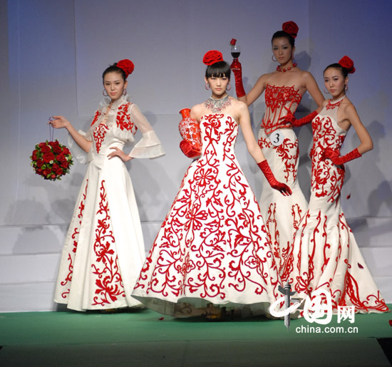 中国婚纱图片_中国风婚纱图片