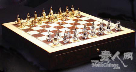 黄金和钻石打造的奢侈棋盘(图)