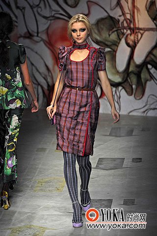 Prada08街头涂鸦装组图