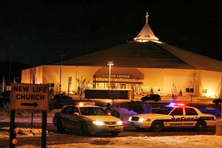 12月9日，發生槍擊事件的新生教堂外景。