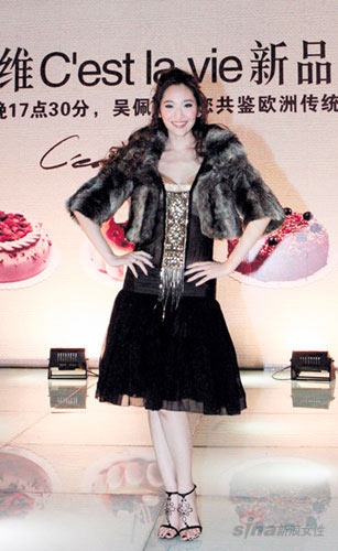 女性消费：10款能迅速提升桃花运的美裙
