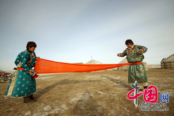 攝影欣賞：內蒙古烏珠穆沁草原上的人們[組圖] 攝影/中國網網友 通拉嘎
