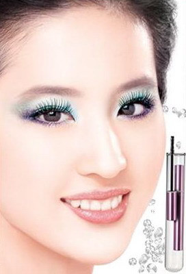 刘亦菲美艳浓妆俏皮可爱 天真少女成熟(组图)