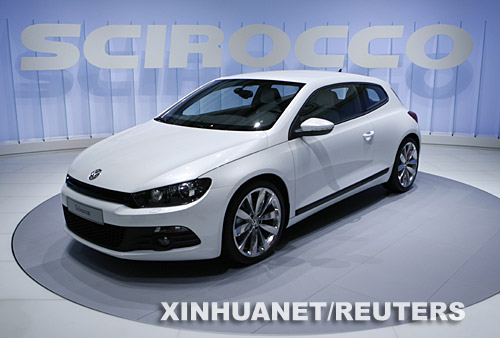 3月4日，一輛大眾新款的“Scirocco”轎車在瑞士日內(nèi)瓦車展亮相。第78屆日內(nèi)瓦國際車展當日對媒體開放。日內(nèi)瓦國際車展始于1905年，歷來推崇技術革新和偏重概念車，被譽為“國際汽車潮流風向標”。