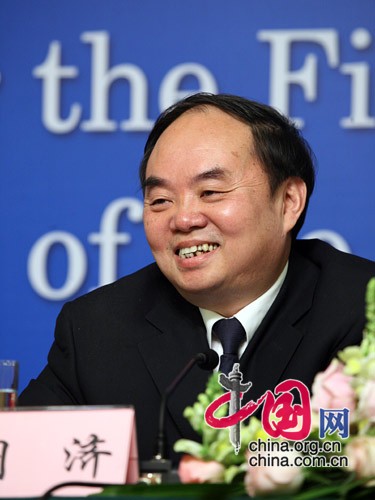 周济部长回答记者提问 中国网 赵娜