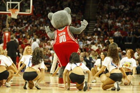 nba拉拉队_nba拉拉队收入