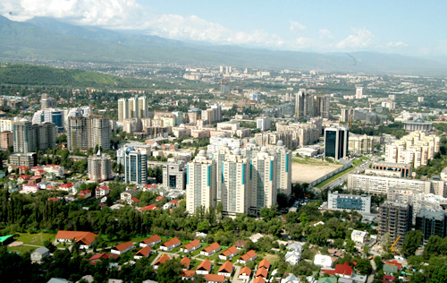 阿拉木图优美景色航空拍摄城市全景(组图) -- 中国网