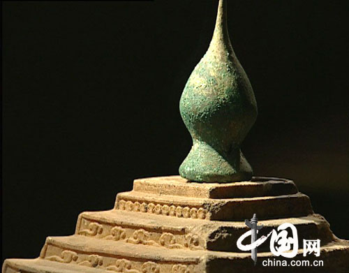 全国网络媒体陕西行记者参观宝鸡法门寺