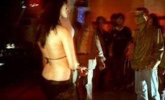 女白领们的疯狂夜生活 女白领们的疯狂夜生活