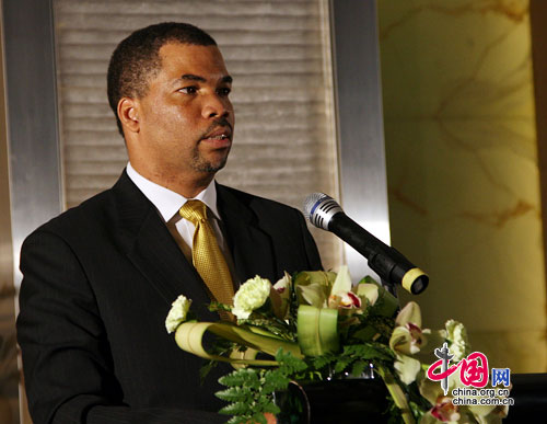 牙买加首任驻华大使麦库克 中国网记者 胡迪摄