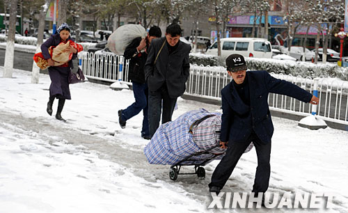 遭遇強冷空氣襲擊 中國多地谷雨季節(jié)迎降雪[組圖]