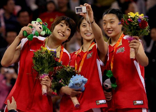 图文-[女篮邀请赛]中国84-81美国隋菲菲也爱自拍