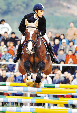 "农民马王"筹1200万买马参加奥运会[组图]