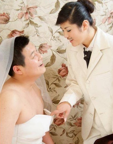 雷人婚纱照_婚纱照图片女单人(2)