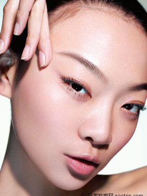 快速去除黑眼圈的方法 快速去除黑眼圈的方法
