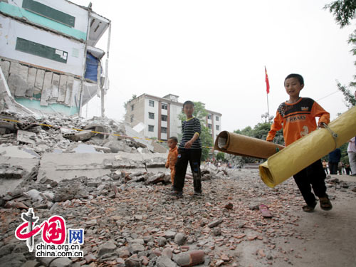 重慶震后人民生活