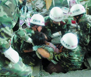 两个女孩生死对话驱走死神