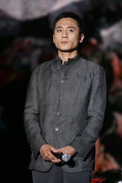 重庆卫视义演筹款逾亿元汪峰压轴点燃全场(图)